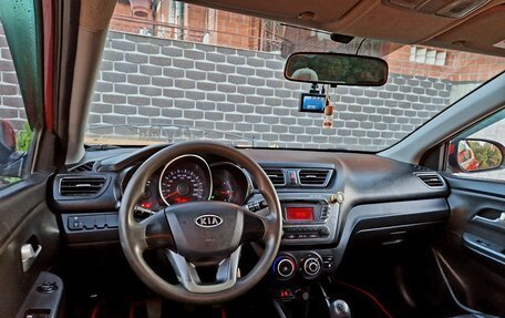 KIA Rio III рестайлинг, 2012 год, 700 000 рублей, 4 фотография