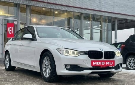 BMW 3 серия, 2013 год, 1 550 000 рублей, 4 фотография