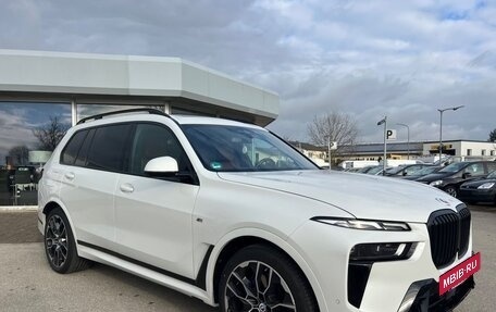 BMW X7, 2022 год, 13 623 000 рублей, 3 фотография