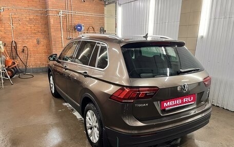 Volkswagen Tiguan I, 2017 год, 2 550 000 рублей, 6 фотография