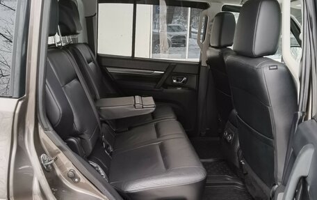 Mitsubishi Pajero IV, 2012 год, 2 550 000 рублей, 11 фотография