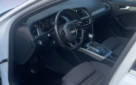 Audi A4, 2012 год, 2 100 000 рублей, 3 фотография