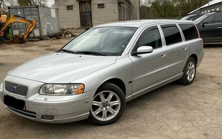 Volvo V70 III рестайлинг, 2004 год, 670 000 рублей, 9 фотография