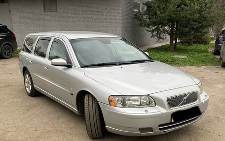 Volvo V70 III рестайлинг, 2004 год, 670 000 рублей, 6 фотография