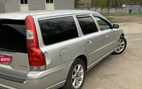 Volvo V70 III рестайлинг, 2004 год, 670 000 рублей, 7 фотография