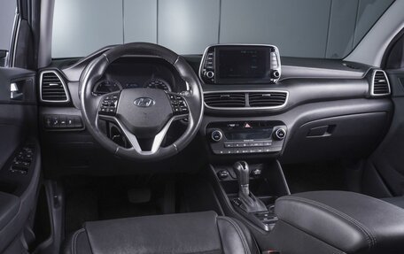 Hyundai Tucson III, 2019 год, 2 399 000 рублей, 6 фотография