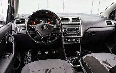 Volkswagen Polo VI (EU Market), 2016 год, 1 210 000 рублей, 6 фотография