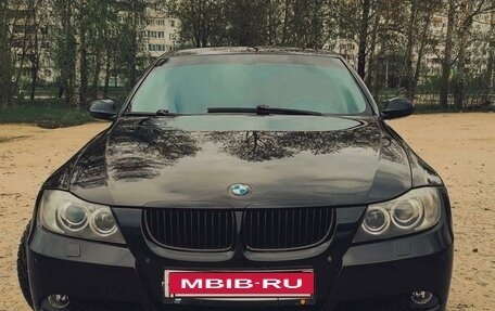 BMW 3 серия, 2005 год, 900 000 рублей, 5 фотография