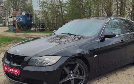 BMW 3 серия, 2005 год, 900 000 рублей, 3 фотография