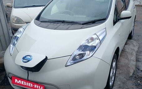 Nissan Leaf I, 2012 год, 730 000 рублей, 2 фотография