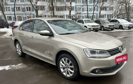 Volkswagen Jetta VI, 2012 год, 950 000 рублей, 2 фотография