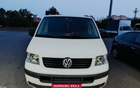 Volkswagen Transporter T5 рестайлинг, 2006 год, 1 400 000 рублей, 4 фотография