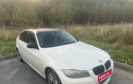 BMW 3 серия, 2011 год, 900 000 рублей, 5 фотография