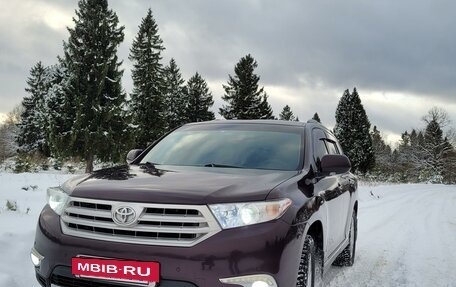 Toyota Highlander III, 2012 год, 2 700 000 рублей, 13 фотография