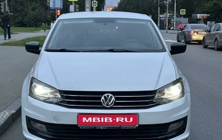 Volkswagen Polo VI (EU Market), 2019 год, 800 000 рублей, 1 фотография