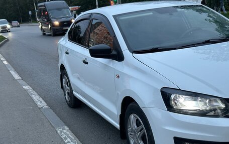 Volkswagen Polo VI (EU Market), 2019 год, 800 000 рублей, 2 фотография