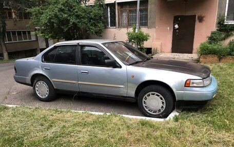 Nissan Maxima VIII, 1992 год, 300 000 рублей, 6 фотография