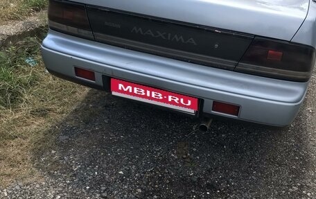 Nissan Maxima VIII, 1992 год, 300 000 рублей, 3 фотография