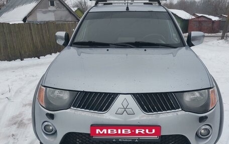 Mitsubishi L200 IV рестайлинг, 2008 год, 1 800 000 рублей, 2 фотография