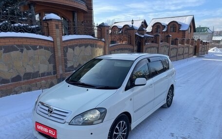 Toyota Ipsum II, 2001 год, 685 000 рублей, 1 фотография