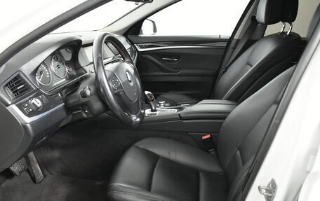 BMW 5 серия, 2012 год, 1 349 000 рублей, 8 фотография