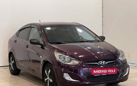 Hyundai Solaris II рестайлинг, 2011 год, 955 000 рублей, 2 фотография