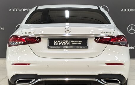 Mercedes-Benz E-Класс, 2020 год, 4 950 000 рублей, 19 фотография