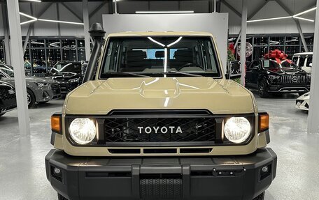 Toyota Land Cruiser 70, 2024 год, 10 500 000 рублей, 1 фотография