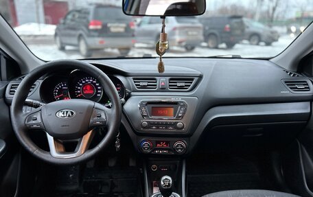 KIA Rio III рестайлинг, 2013 год, 825 000 рублей, 16 фотография