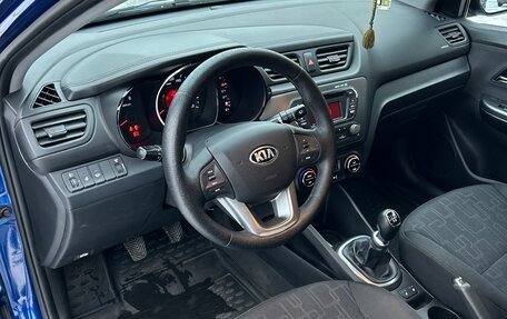 KIA Rio III рестайлинг, 2013 год, 825 000 рублей, 12 фотография