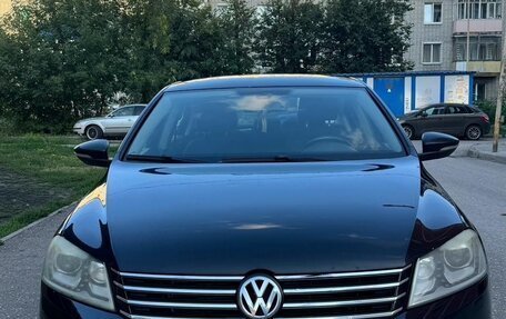 Volkswagen Passat B7, 2012 год, 1 380 000 рублей, 2 фотография