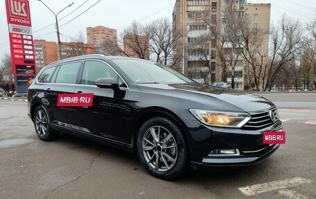 Volkswagen Passat B8 рестайлинг, 2018 год, 2 000 000 рублей, 13 фотография