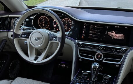 Bentley Flying Spur, 2020 год, 22 000 000 рублей, 19 фотография