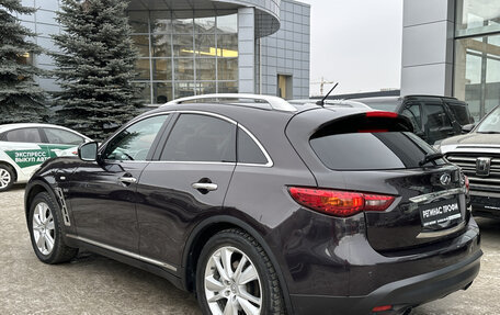 Infiniti QX70, 2013 год, 2 900 000 рублей, 6 фотография