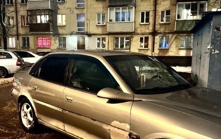 Opel Vectra B рестайлинг, 1997 год, 110 000 рублей, 2 фотография