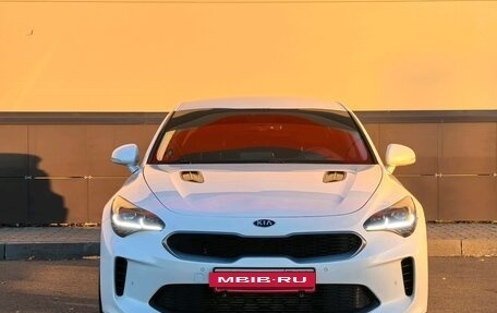 KIA Stinger I, 2019 год, 2 050 000 рублей, 2 фотография