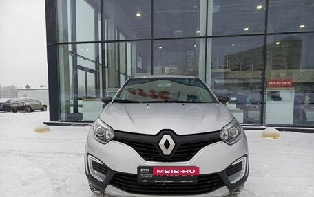 Renault Kaptur I рестайлинг, 2017 год, 1 621 400 рублей, 2 фотография