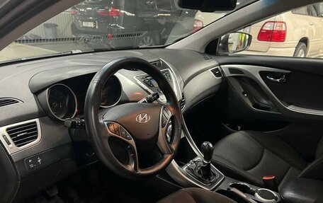 Hyundai Elantra V, 2012 год, 970 000 рублей, 9 фотография