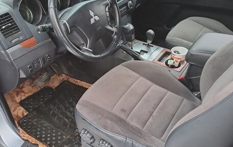 Mitsubishi Pajero IV, 2007 год, 1 200 000 рублей, 9 фотография