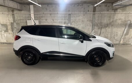 Renault Kaptur I рестайлинг, 2022 год, 2 200 000 рублей, 4 фотография