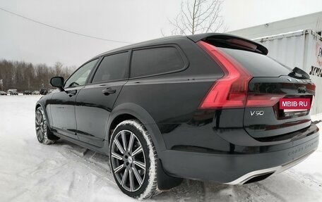 Volvo V90 Cross Country I рестайлинг, 2017 год, 3 100 000 рублей, 4 фотография