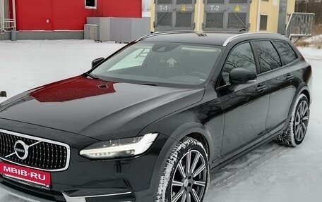 Volvo V90 Cross Country I рестайлинг, 2017 год, 3 100 000 рублей, 6 фотография