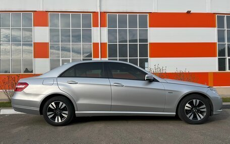 Mercedes-Benz E-Класс, 2010 год, 2 500 000 рублей, 4 фотография