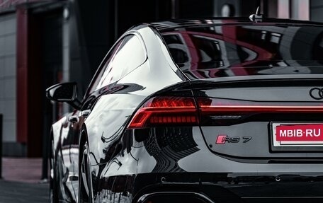 Audi RS 7, 2021 год, 17 000 000 рублей, 24 фотография