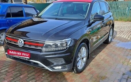 Volkswagen Tiguan II, 2017 год, 2 100 000 рублей, 3 фотография