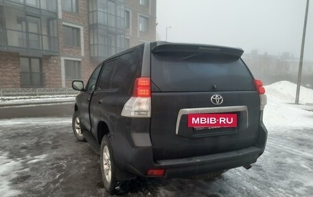 Toyota Land Cruiser Prado 150 рестайлинг 2, 2010 год, 2 390 000 рублей, 6 фотография