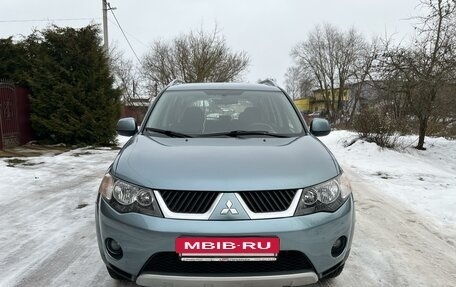 Mitsubishi Outlander III рестайлинг 3, 2007 год, 1 079 000 рублей, 2 фотография