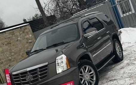 Cadillac Escalade III, 2011 год, 2 640 000 рублей, 11 фотография