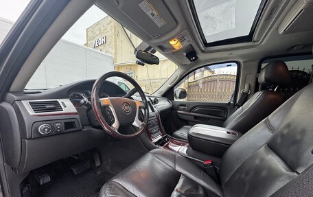 Cadillac Escalade III, 2011 год, 2 640 000 рублей, 25 фотография