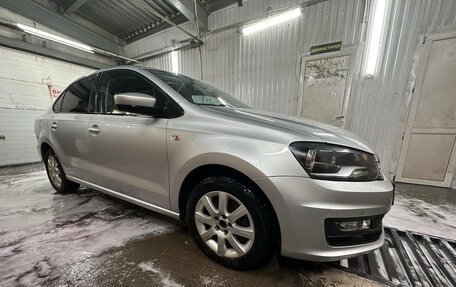 Volkswagen Polo VI (EU Market), 2017 год, 1 370 000 рублей, 2 фотография